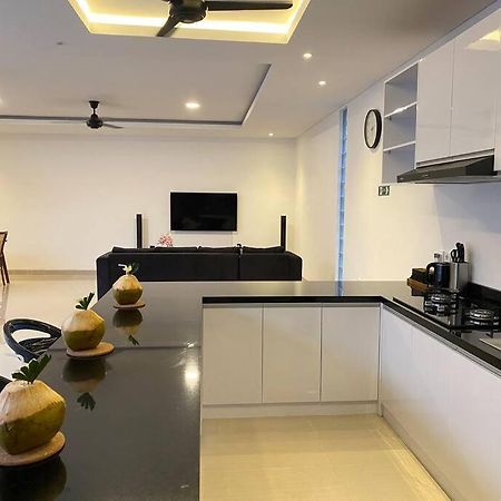 Villa Akmali Umalas 2Br With Private Pool & Jacuzzi Canggu  Bagian luar foto