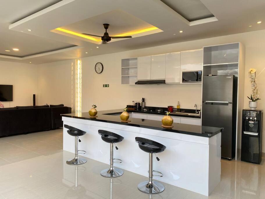 Villa Akmali Umalas 2Br With Private Pool & Jacuzzi Canggu  Bagian luar foto
