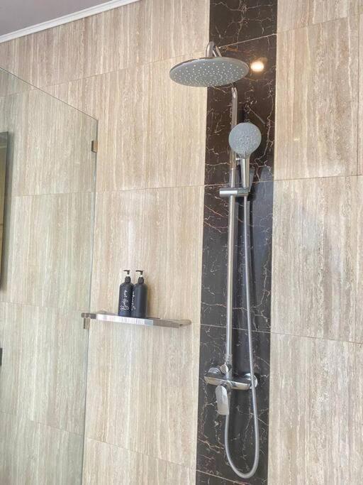 Villa Akmali Umalas 2Br With Private Pool & Jacuzzi Canggu  Bagian luar foto