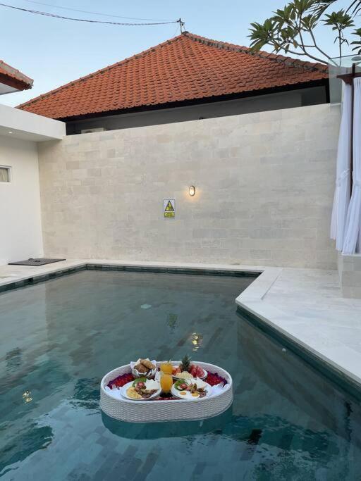 Villa Akmali Umalas 2Br With Private Pool & Jacuzzi Canggu  Bagian luar foto