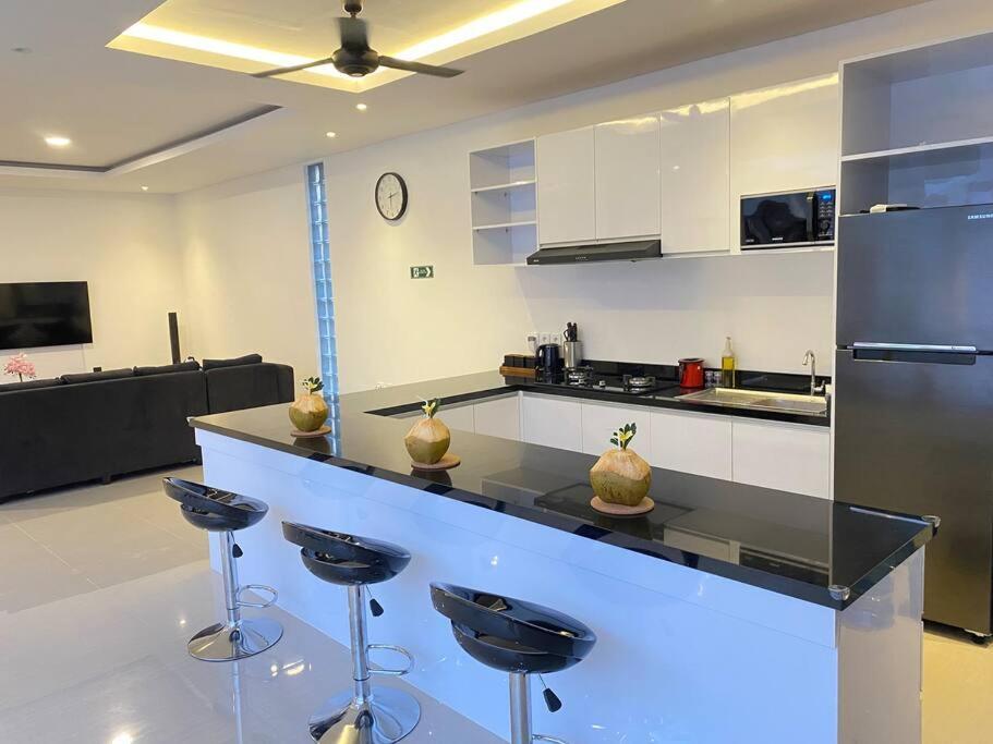 Villa Akmali Umalas 2Br With Private Pool & Jacuzzi Canggu  Bagian luar foto