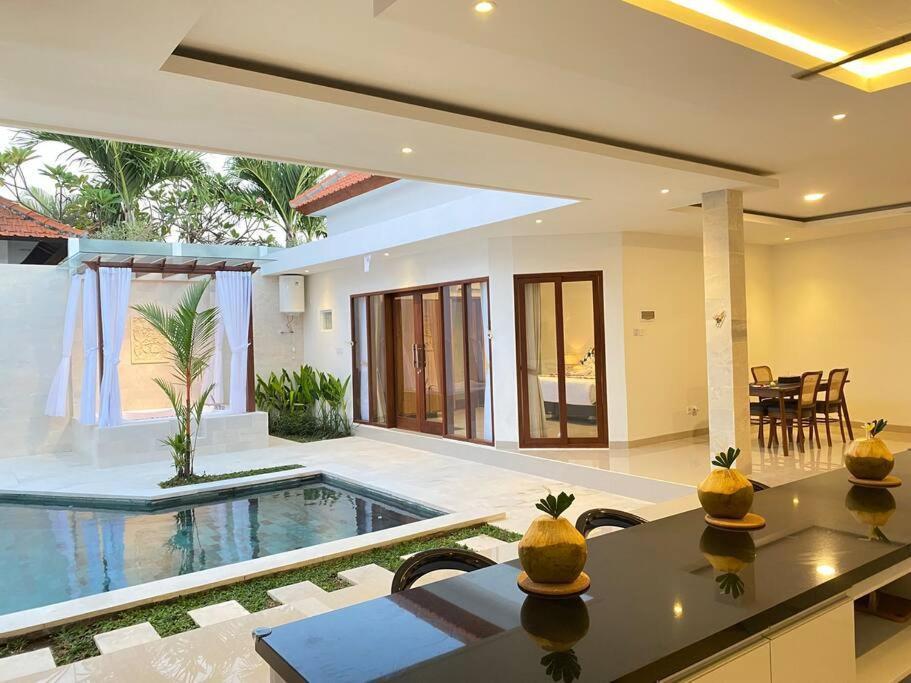 Villa Akmali Umalas 2Br With Private Pool & Jacuzzi Canggu  Bagian luar foto